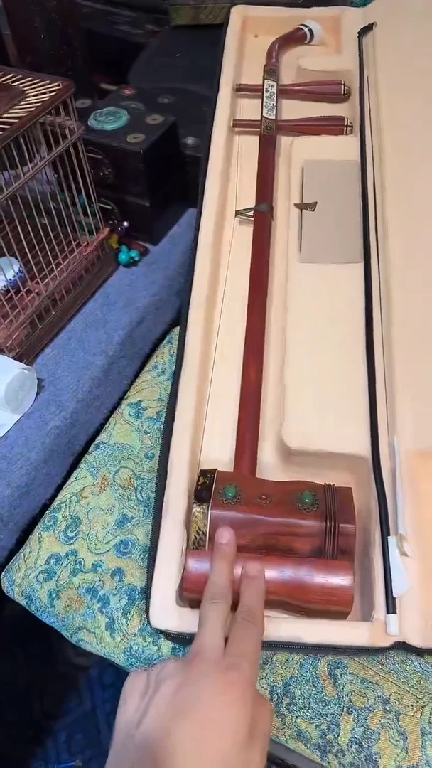 贡木二胡111111111111111