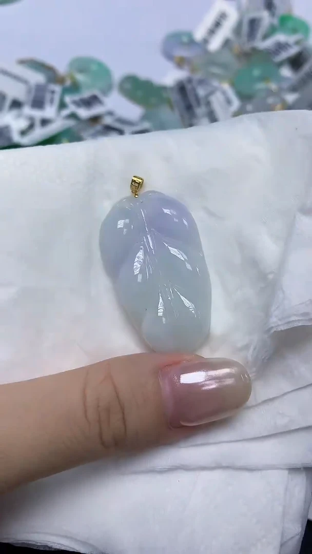 翡翠18K金镶嵌颈饰天然缅甸翡翠A货