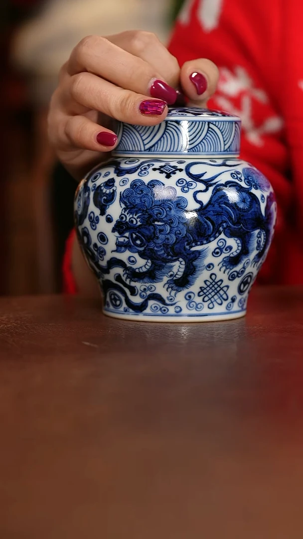 【闪购商品】元青花双狮绣球茶叶罐