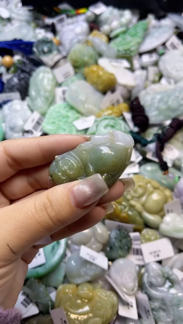 【闪购商品】翡翠颈饰未镶嵌00000011