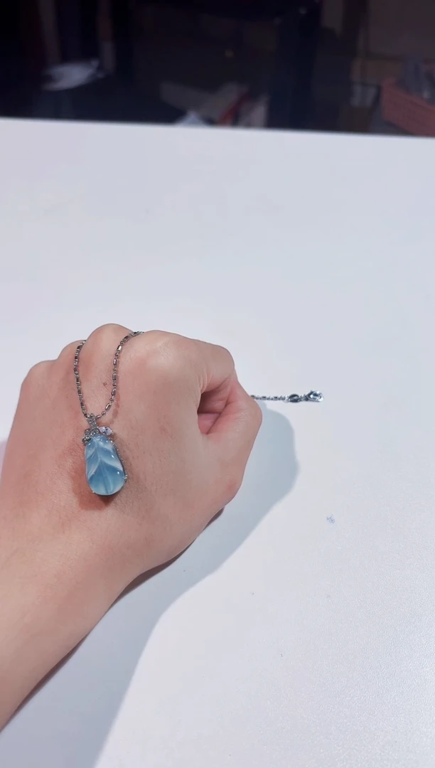 翡翠未镶嵌吊坠(赠链)天然A货翡翠a货吊坠多样性发货9013