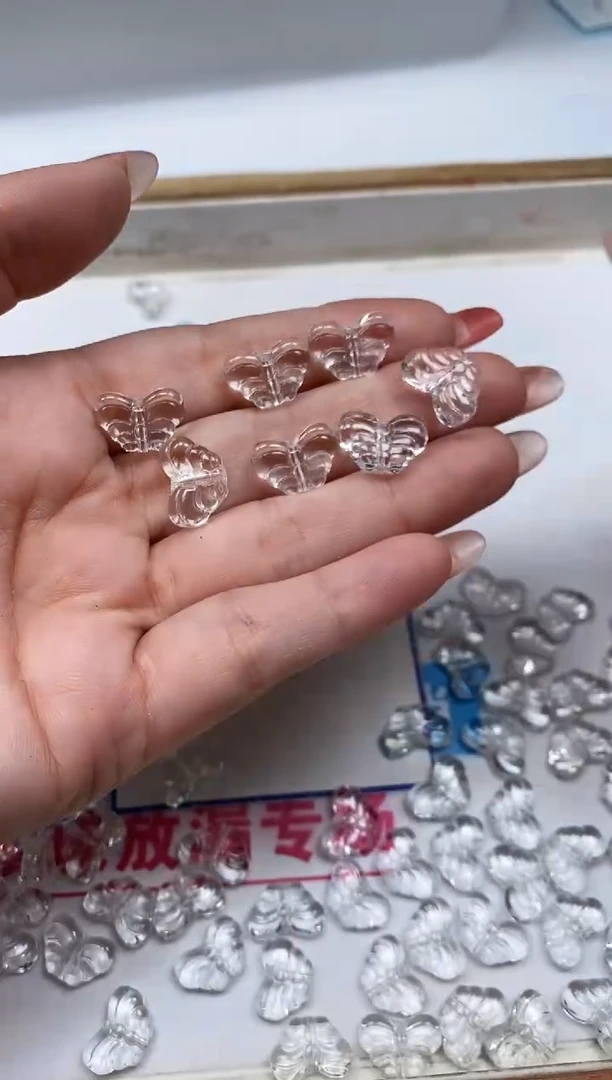 水晶珠宝半成品未镶嵌D904 白水晶 蝴蝶8个9.9元