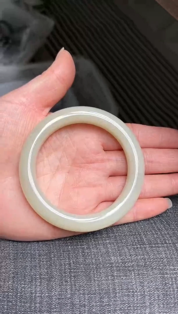 【闪购商品】和田玉手镯未镶嵌圈口58.8  G-23