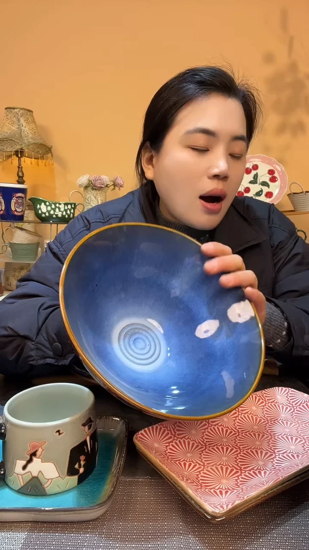 瓷片8英寸斗笠碗  微瑕介意勿拍