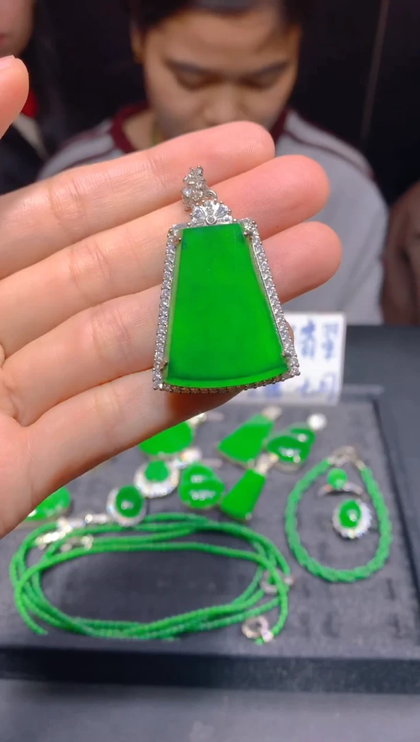 未镶嵌定制翡翠97多样性发货（发其一）