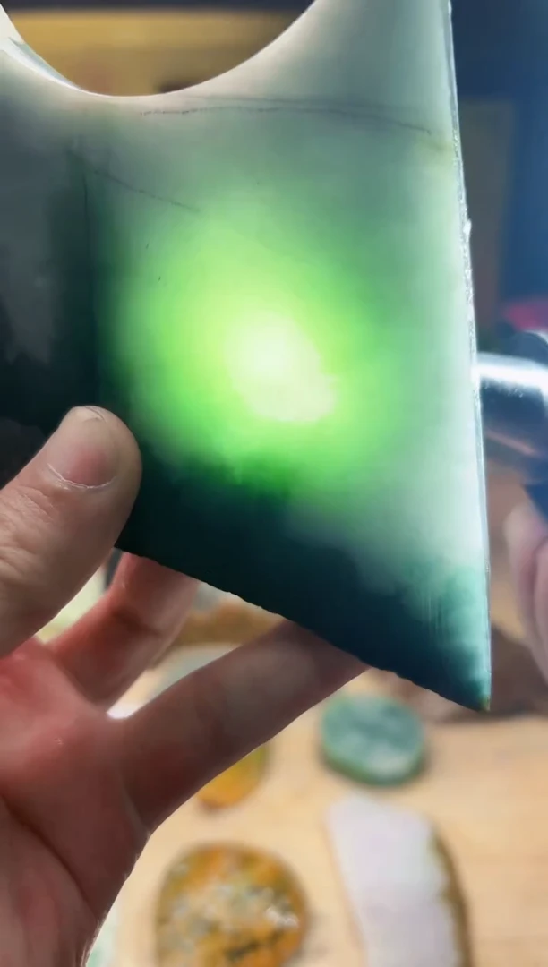 翡翠挂件未镶嵌A货张麦9968