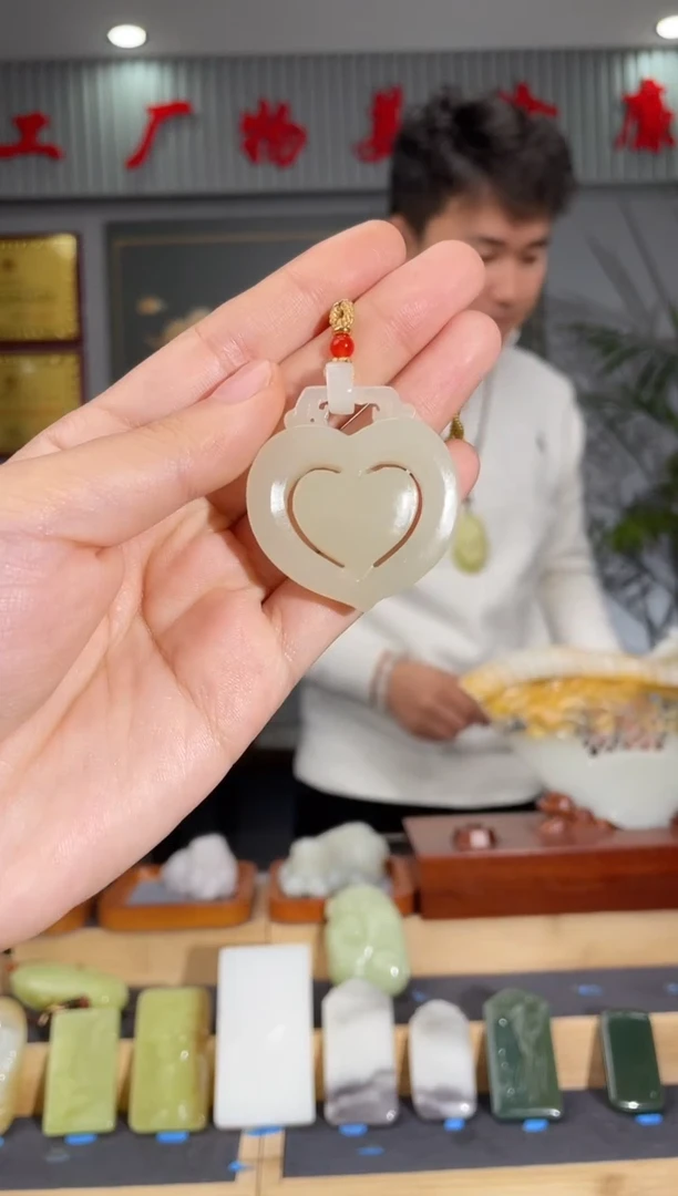 【闪购商品】和田玉颈饰未镶嵌拍一发一 多样性发货