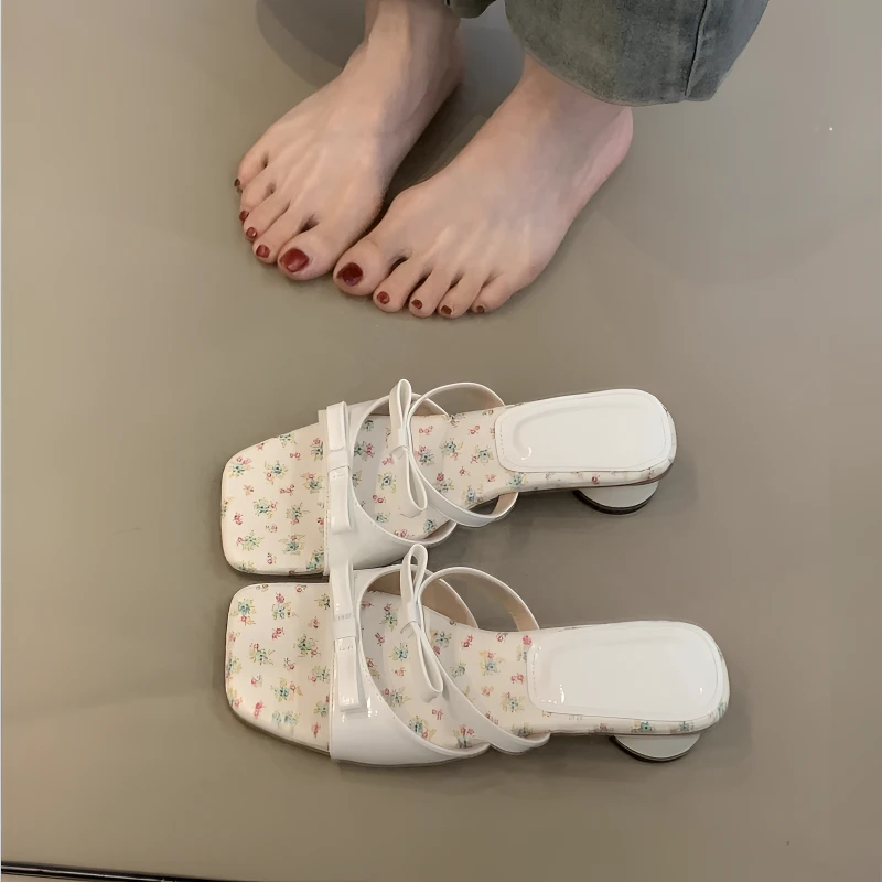 网红小碎花甜美粗跟凉鞋女2025夏新款蝴蝶结一脚蹬中跟仙女风凉拖