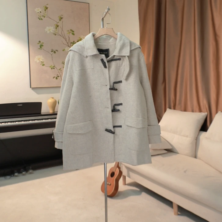G060 中长款高奢100绵羊毛可拆卸帽牛角扣双面呢大衣女 239C18