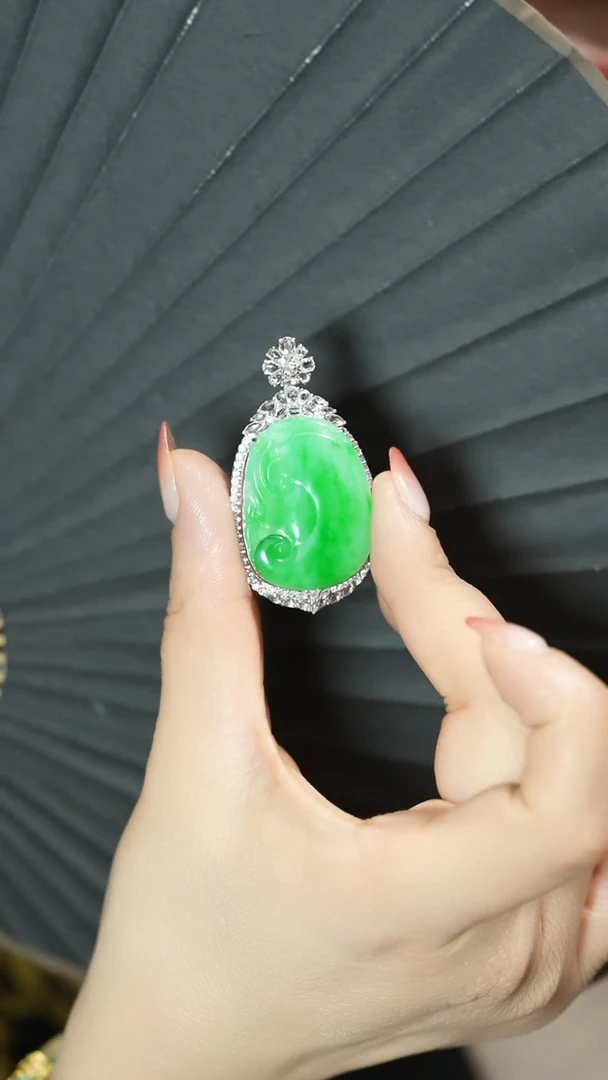 【闪购商品】翡翠吊坠(不含链)18K金镶嵌支持48小时鉴赏