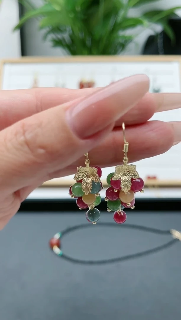 【闪购商品】石英质玉耳饰银S925镀金镶嵌16