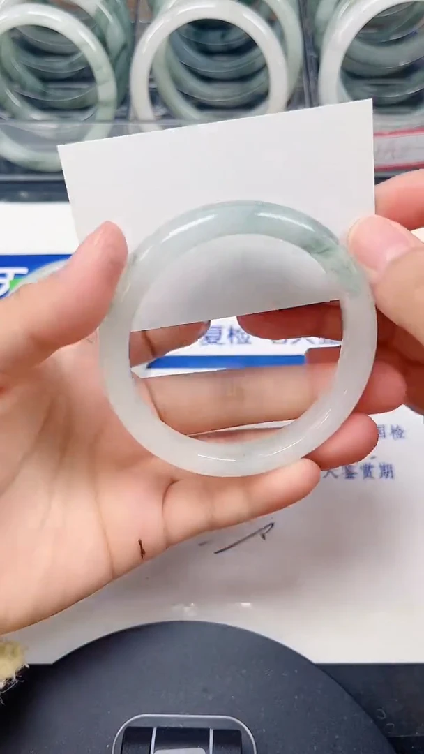 未镶嵌手镯石英质玉63-57/58