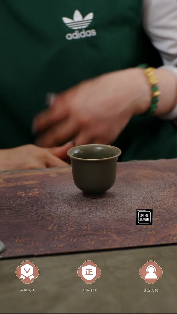 瓷片国非遗大师王君子章款煤烧铃铛杯.....