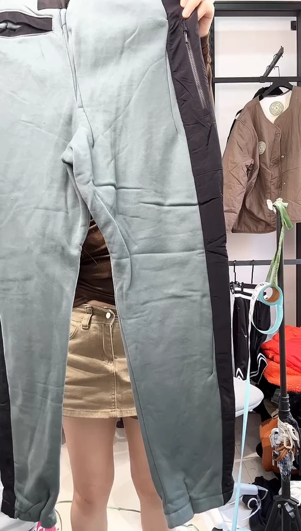 2700  编码  瑕疵直播间过款为准 尺码M