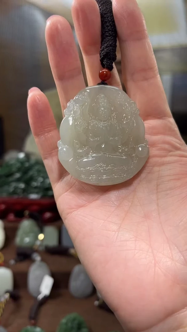 颈饰未镶嵌和田玉·