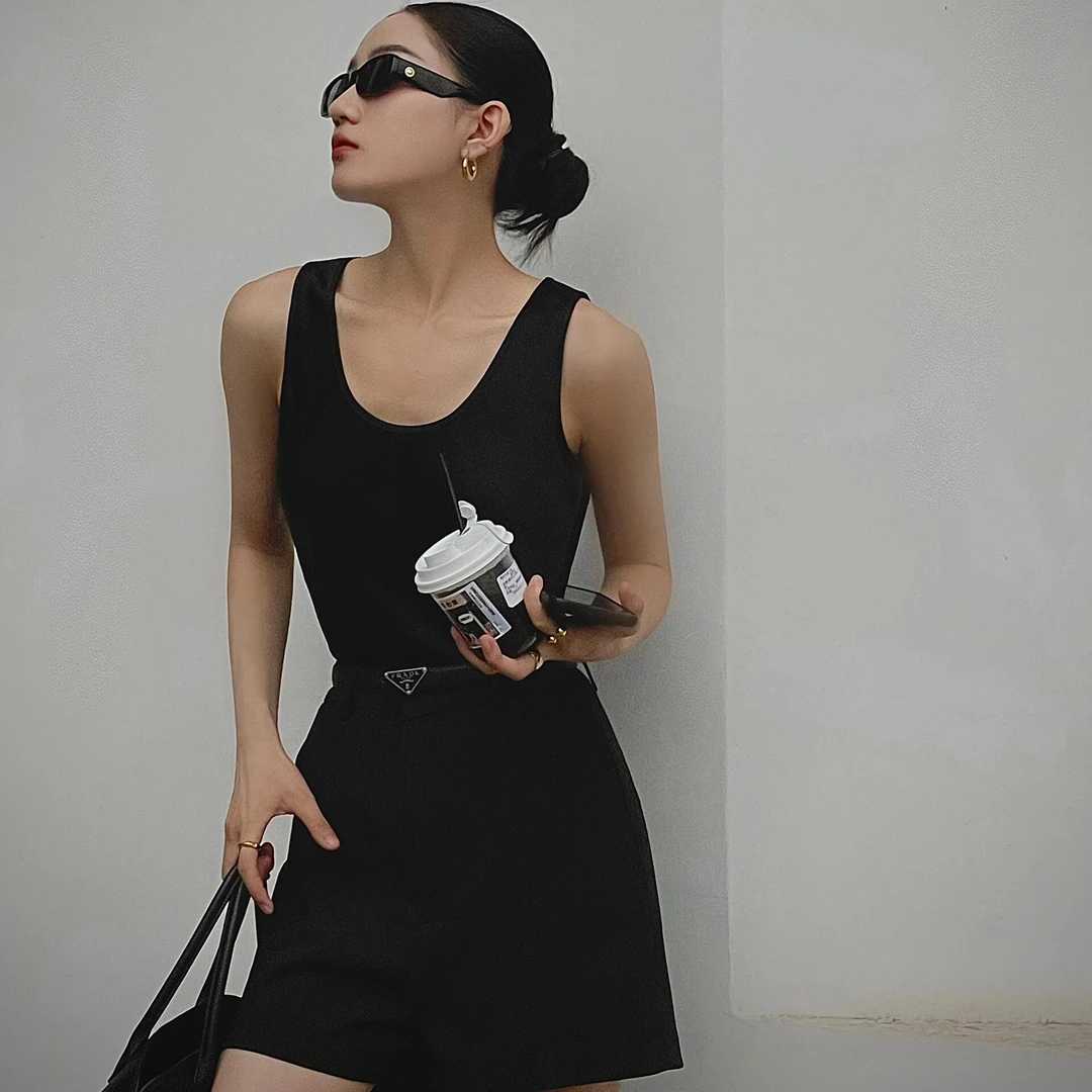 纯欲bm风辣妹黑色小吊带背心上衣女夏季2025新款高腰显瘦百搭短裤