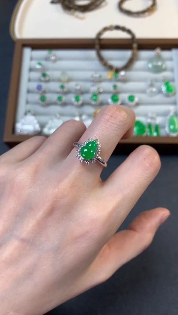 【闪购商品】翡翠戒指18K金镶嵌戒指6500