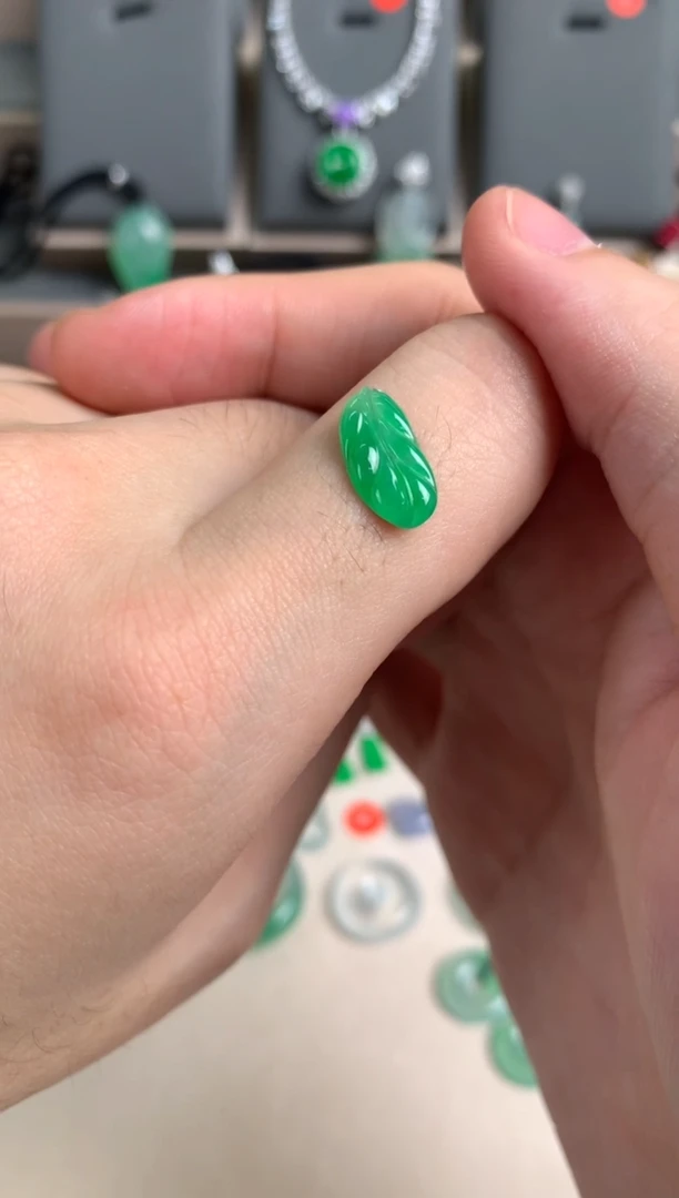 未镶嵌定制翡翠裸玉