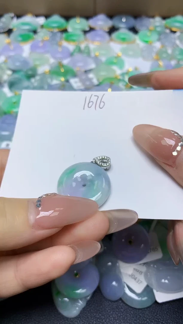 翡翠未镶嵌颈饰 天然缅甸翡翠A货