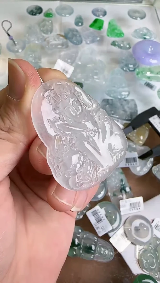 【闪购商品】翡翠吊坠(不含链)未镶嵌