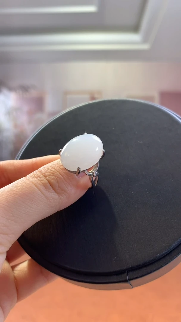 银S925镶嵌和田玉挂件白玉蛋面戒指