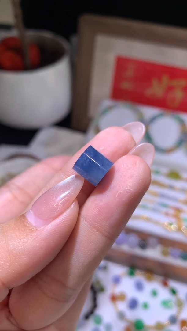 未镶嵌定制翡翠8.5*8.7卡桶珠