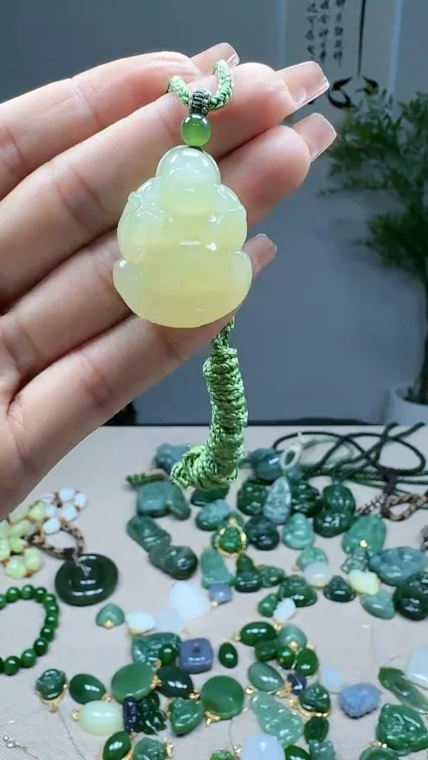 未镶嵌和田玉挂件1