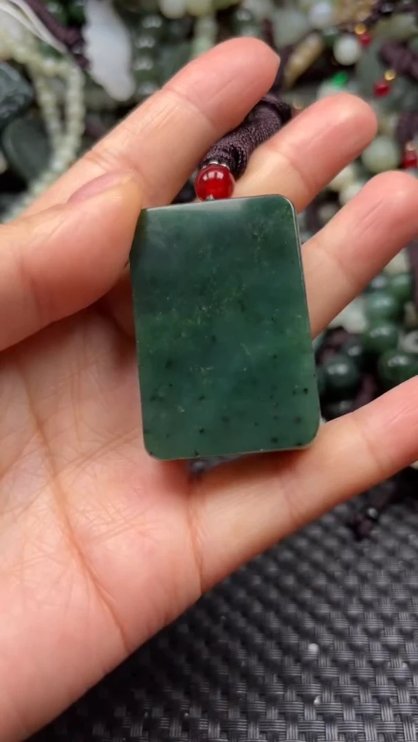 【闪购商品】和田玉颈饰未镶嵌.