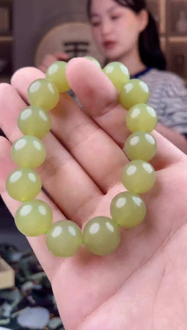 颈饰未镶嵌和田玉拍一发一，多样性发货