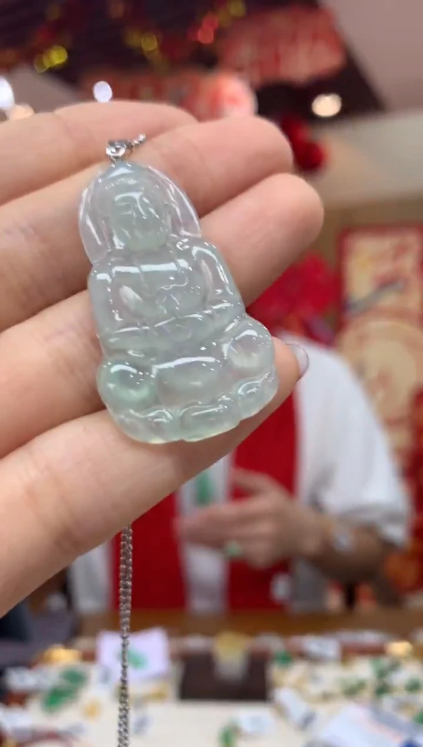 吊坠(不含链)18K金镶嵌翡翠观音