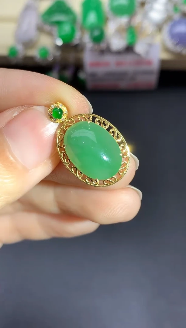 颈饰18K金镶嵌翡翠522-中国好珍宝