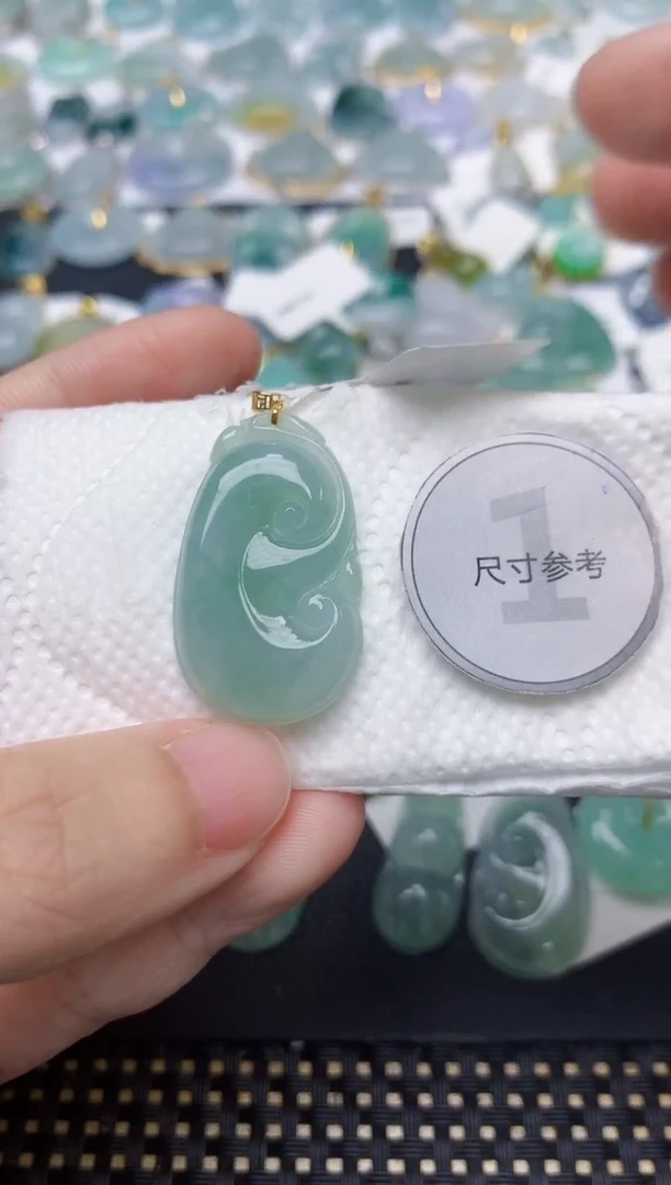 颈饰18K金镶嵌翡翠天然缅甸A货翡翠