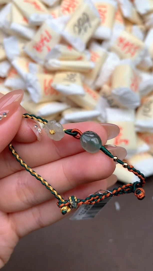 【闪购商品】翡翠手绳未镶嵌— 31