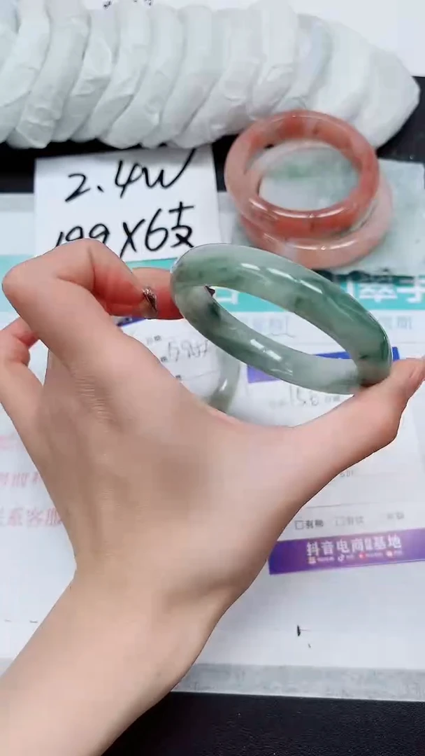 【闪购商品】石英质玉手镯未镶嵌A156-58/59