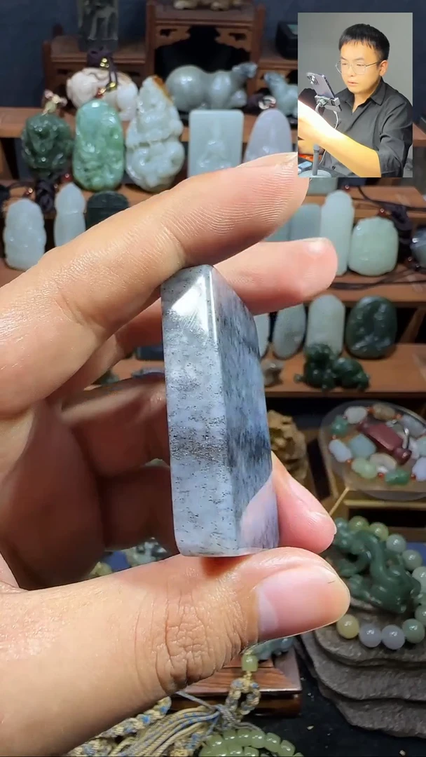 颈饰未镶嵌和田玉龙****31