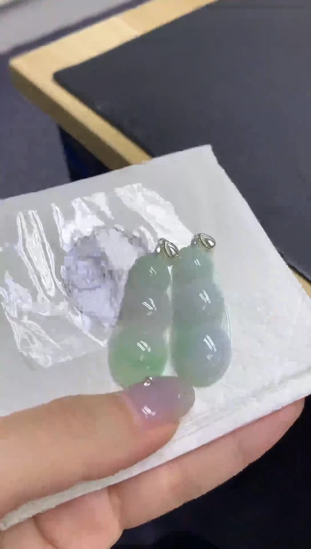 颈饰未镶嵌翡翠天然缅甸翡翠A货多样性发一件