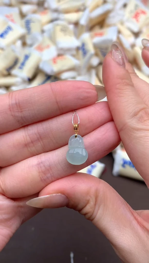 【闪购商品】翡翠挂件18K金镶嵌一