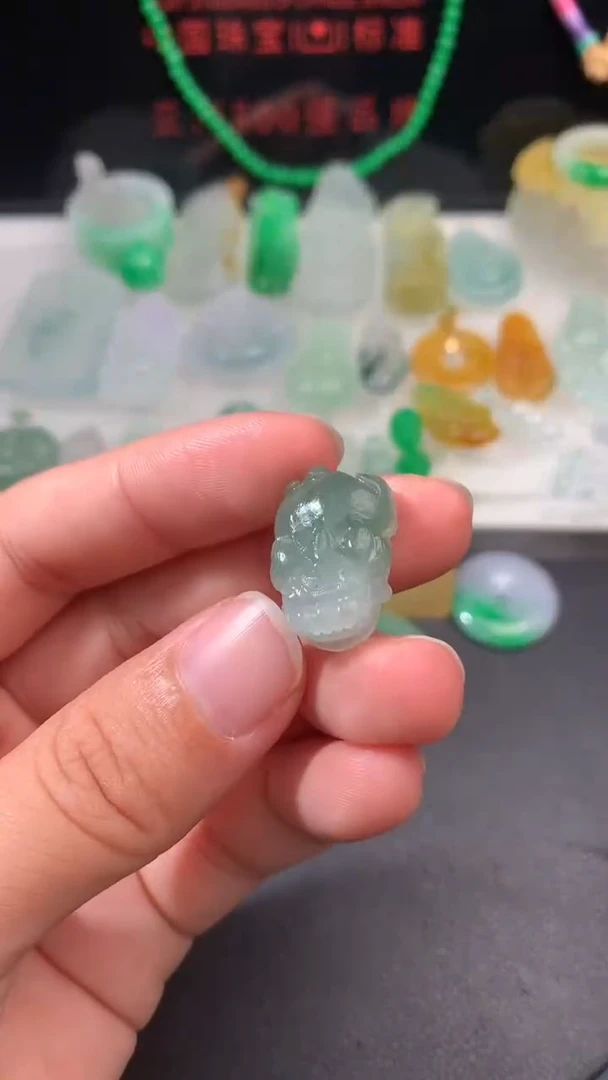 未镶嵌定制翡翠