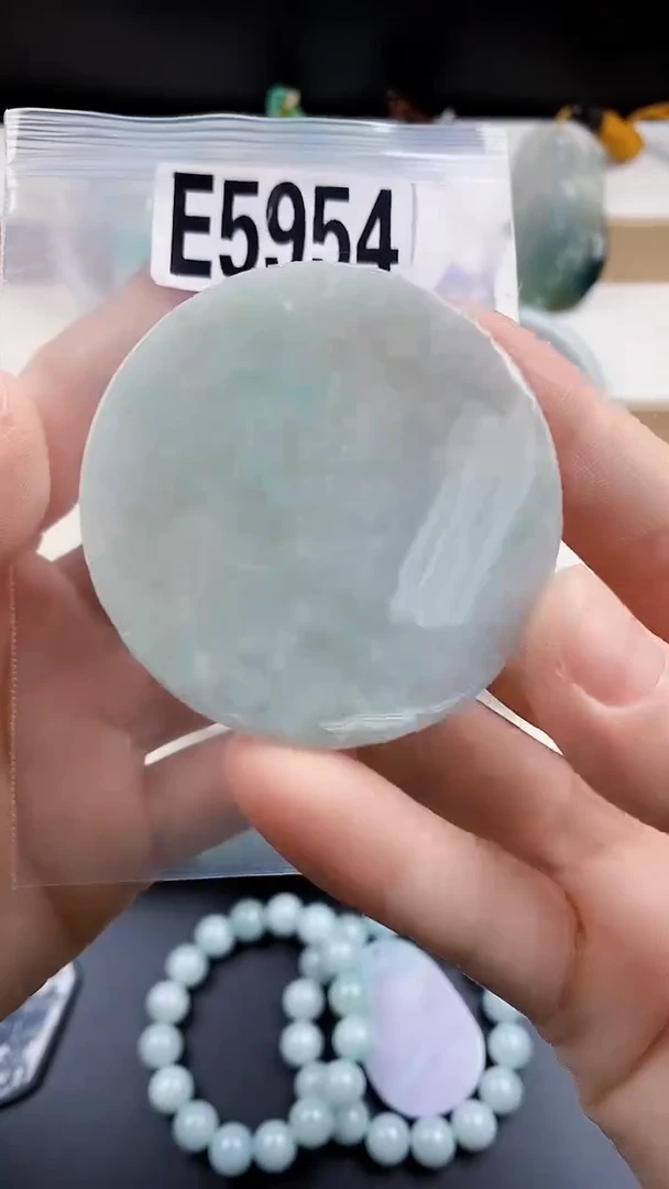 颈饰未镶嵌翡翠天然翡翠吊坠挂件