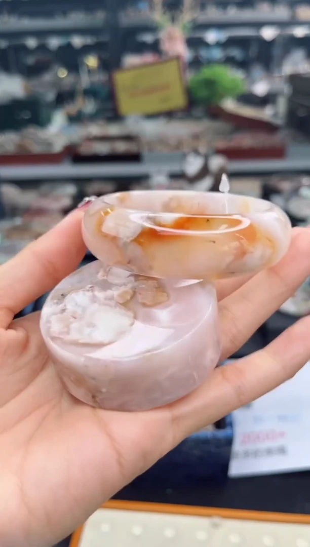 【闪购商品】石英质玉手镯未镶嵌55圈口（赠品镯心）1600048