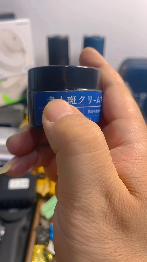 瓷片闪购商品 如图所示