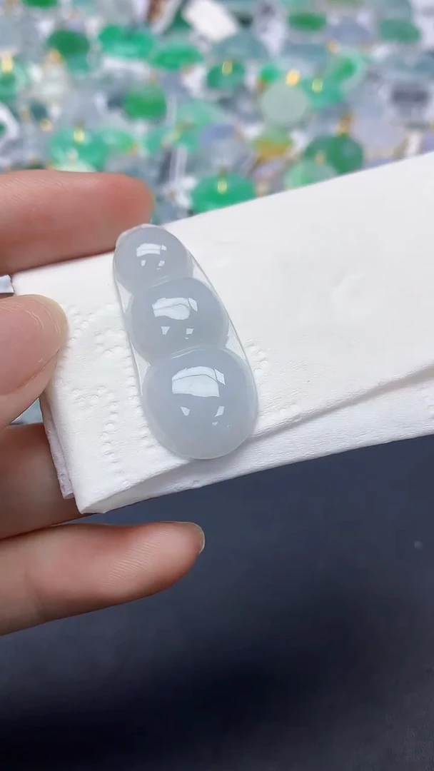 翡翠未镶嵌颈饰天然缅甸a货翡翠