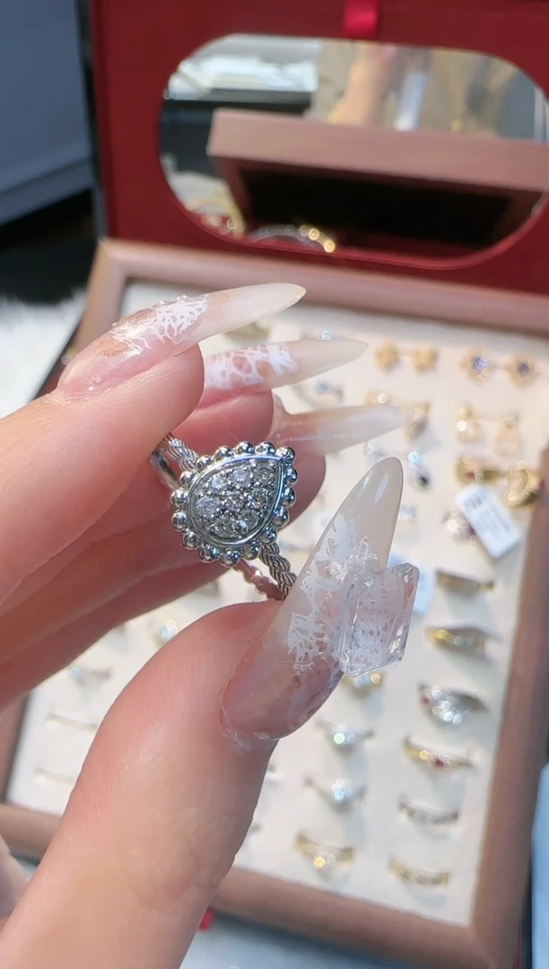 【闪购商品】钻石戒指/指环18K金镶嵌水滴钻戒14#16#