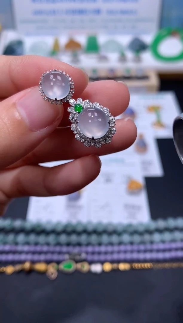 翡翠18K金镶嵌颈饰模式推广期48小时鉴赏期