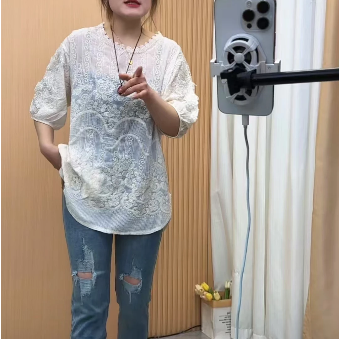 6615#时尚洋气宽松刺绣钩花上衣