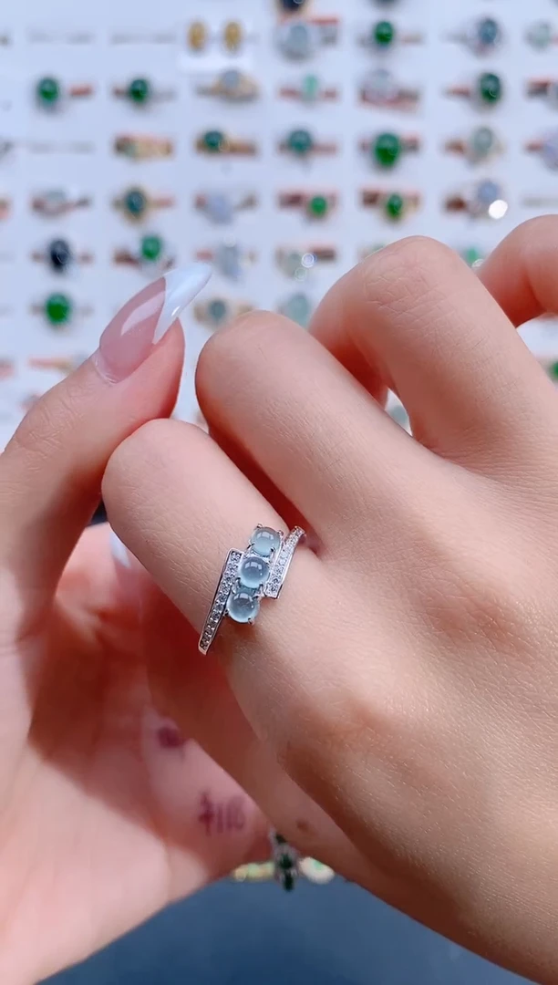 翡翠戒指银S925镶嵌天然翡翠