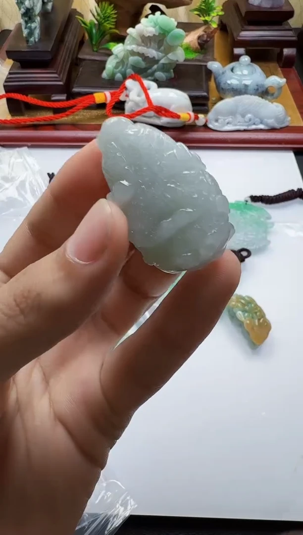 吊坠(不含链)未镶嵌翡翠1