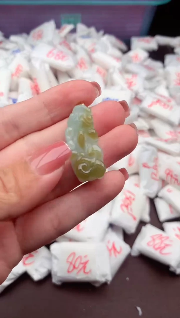 【闪购商品】翡翠颈饰18K金镶嵌一 