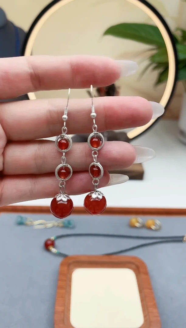 玛瑙/玉髓耳饰银S925镶嵌676红色三连珠
