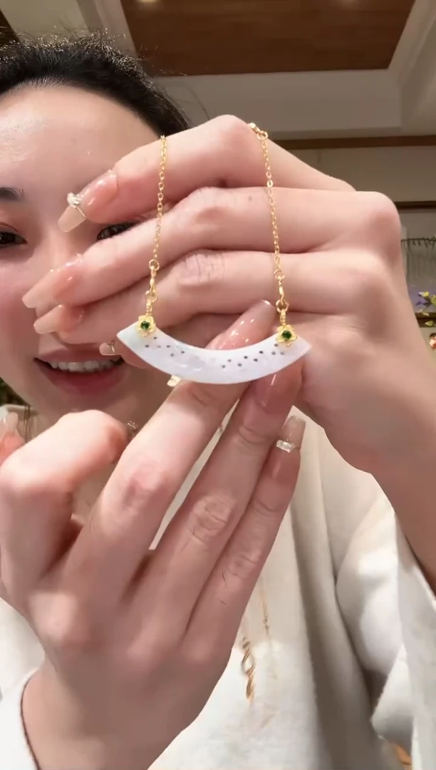 【闪购商品】翡翠颈饰未镶嵌国风